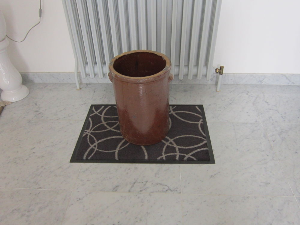 Pot en gr�s 15 Metz (57)