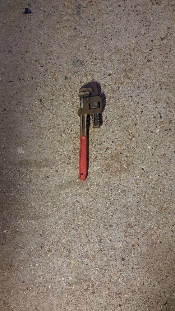 Cl� � griffes 10 Auvers-Saint-Georges (91)