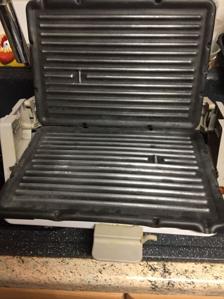 GRILL MOULINEX 20 Paris 19 (75)