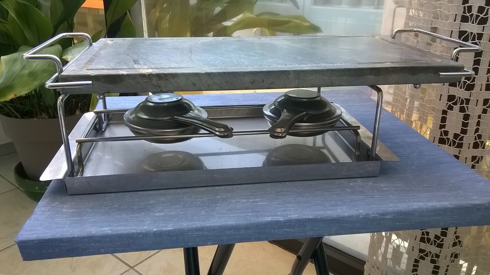 Grill de table en marbre 50 Grisolles (82)