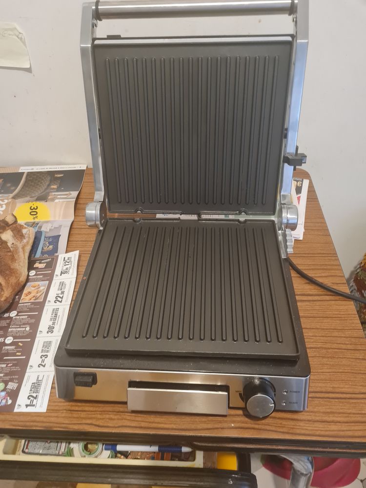 Grille �lectrique r�cup�ration graisse 40 Perpignan (66)