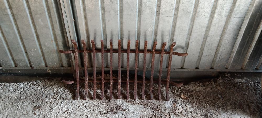 grille + plaque chemin�e 25 Nice (06)