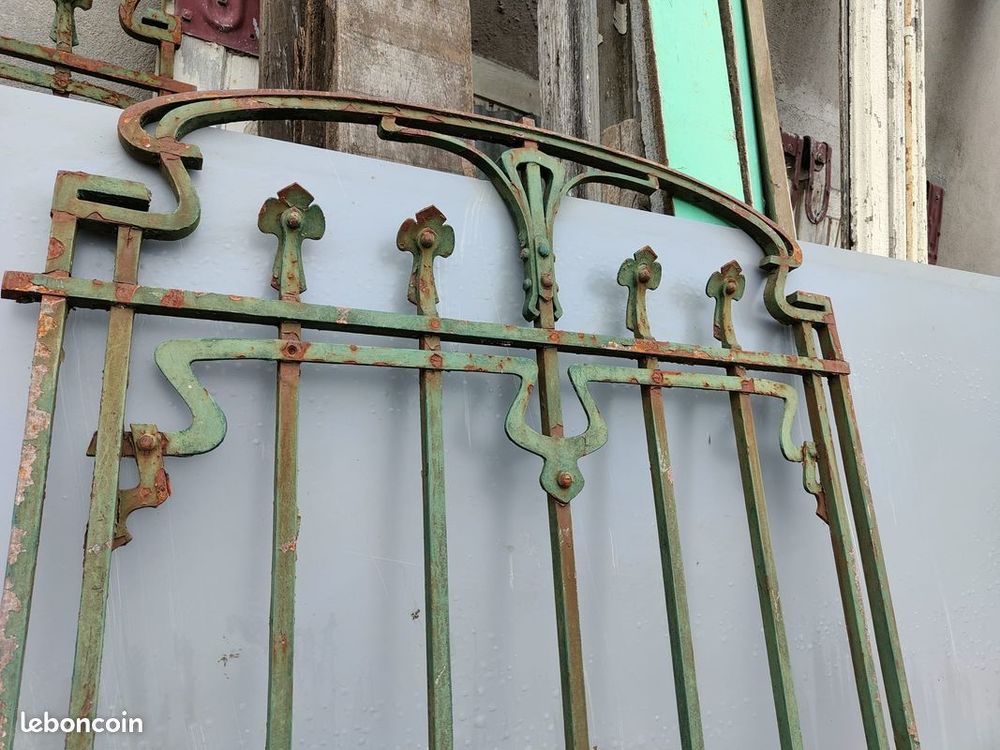 Grilles : d�fense Ecole de Nancy 1600 Rainville (88)