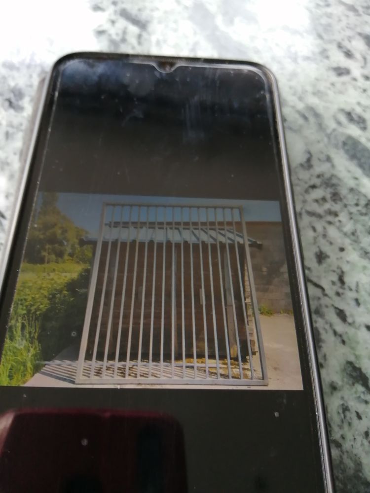 GRILLES  GALVANISEES  ET  POTEAUX  GALVANISES 1500 Ardres (62)