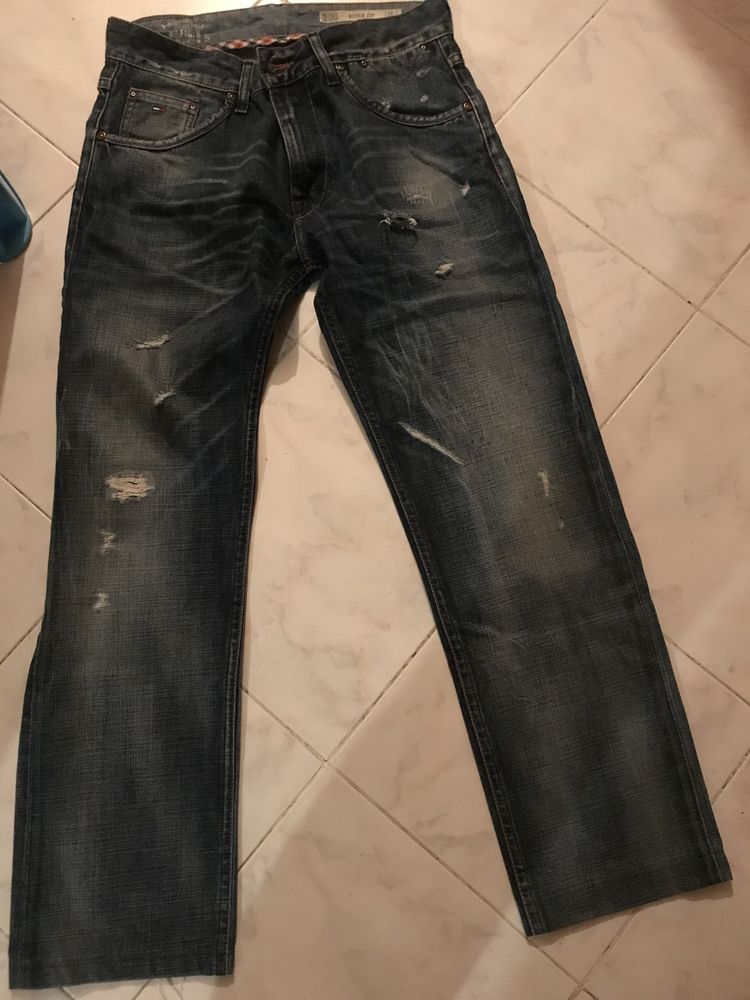 GRIS NOIR PONCE DELAVE T. 40  HILFIGER 16 Saint-Genis-Laval (69)