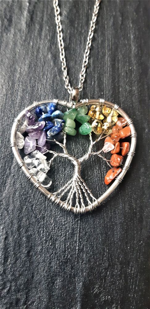 gros coeur et arbre de vie, pierres 7 chakras sans la cha�ne 7 La Seyne-sur-Mer (83)