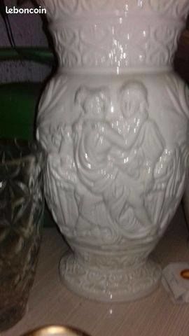 gros vase sculpter a venir chercher 25 Vrigne-aux-Bois (08)