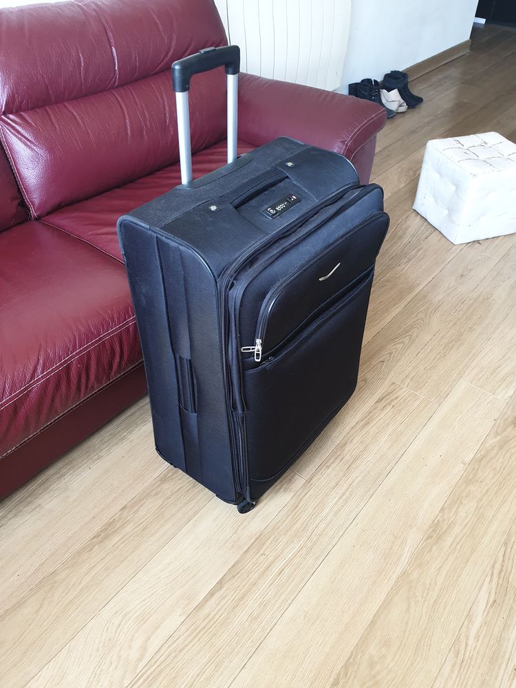 Grosse belle valise 35 Troyes (10)