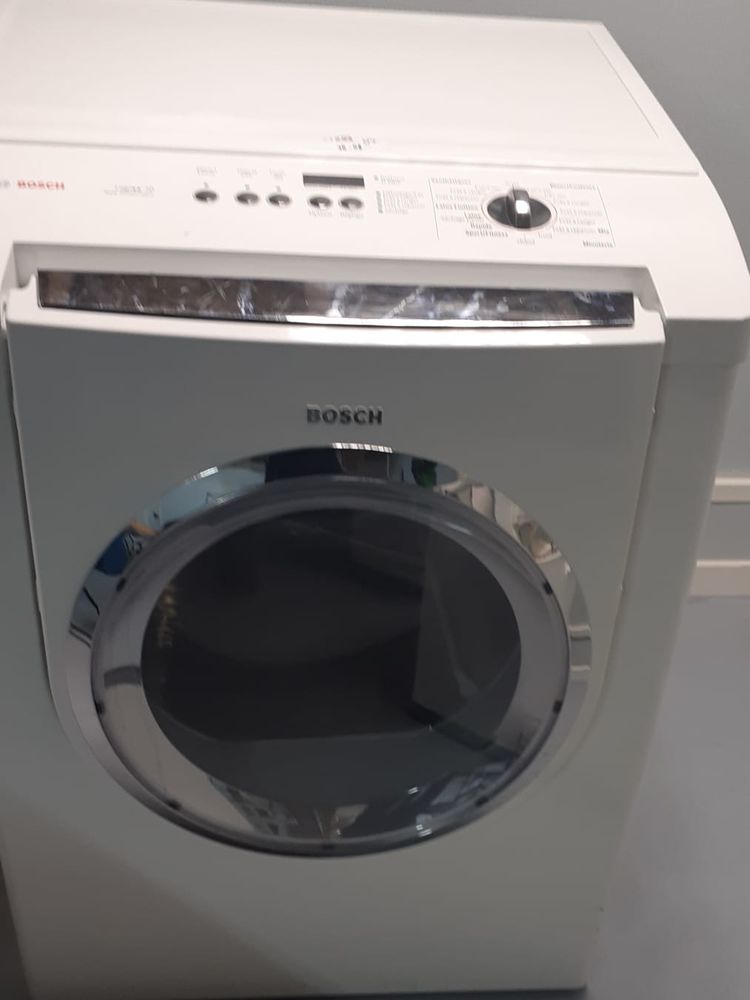 une grosse machine à laver plus un grand sèche-ling 0 Bagnolet (93)