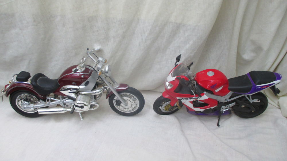 lot grosses motos 35/40cm. 70 Causse-et-Di�ge (12)