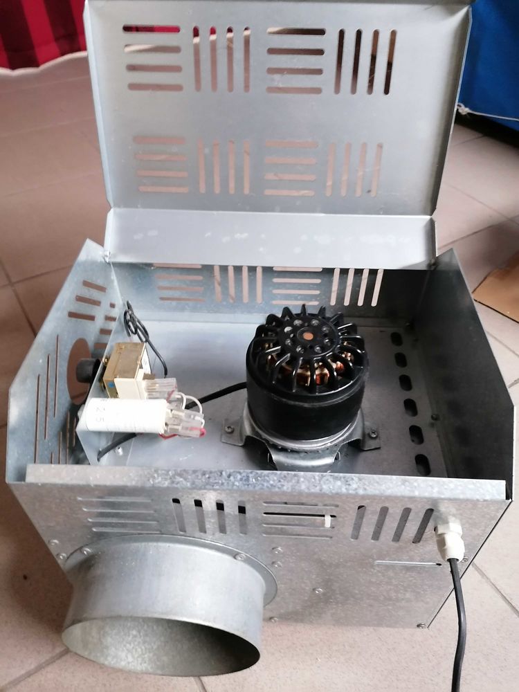 Groupe air chaud avec caisson filtrant 550 m3/h 250 Le Mans (72)