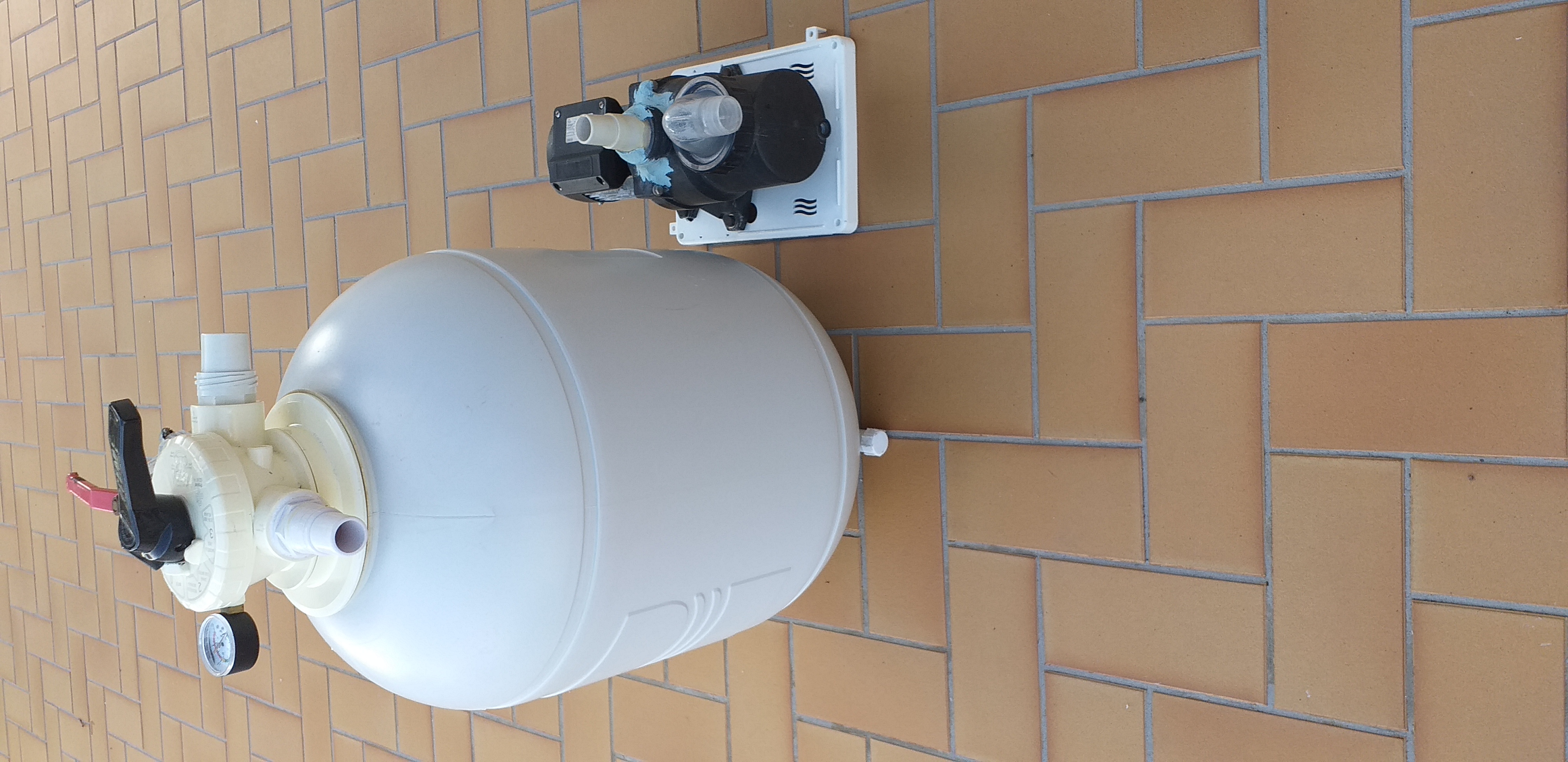 Groupe de filtration pour piscine hors sol 80 Langon (33)