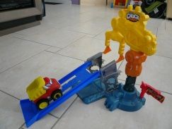 Grue infernale Chuck & Friends avec voiture 18 Franqueville-Saint-Pierre (76)