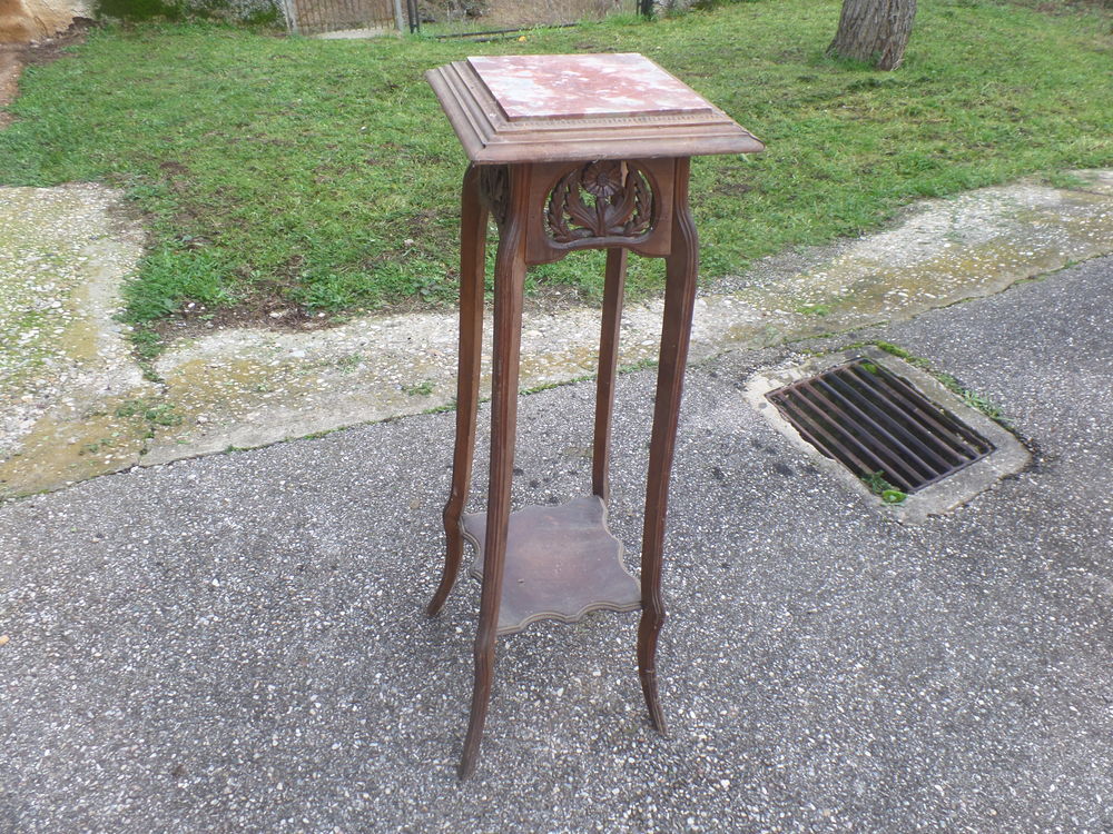 gu�ridon ancien 20 Roussillon (38)