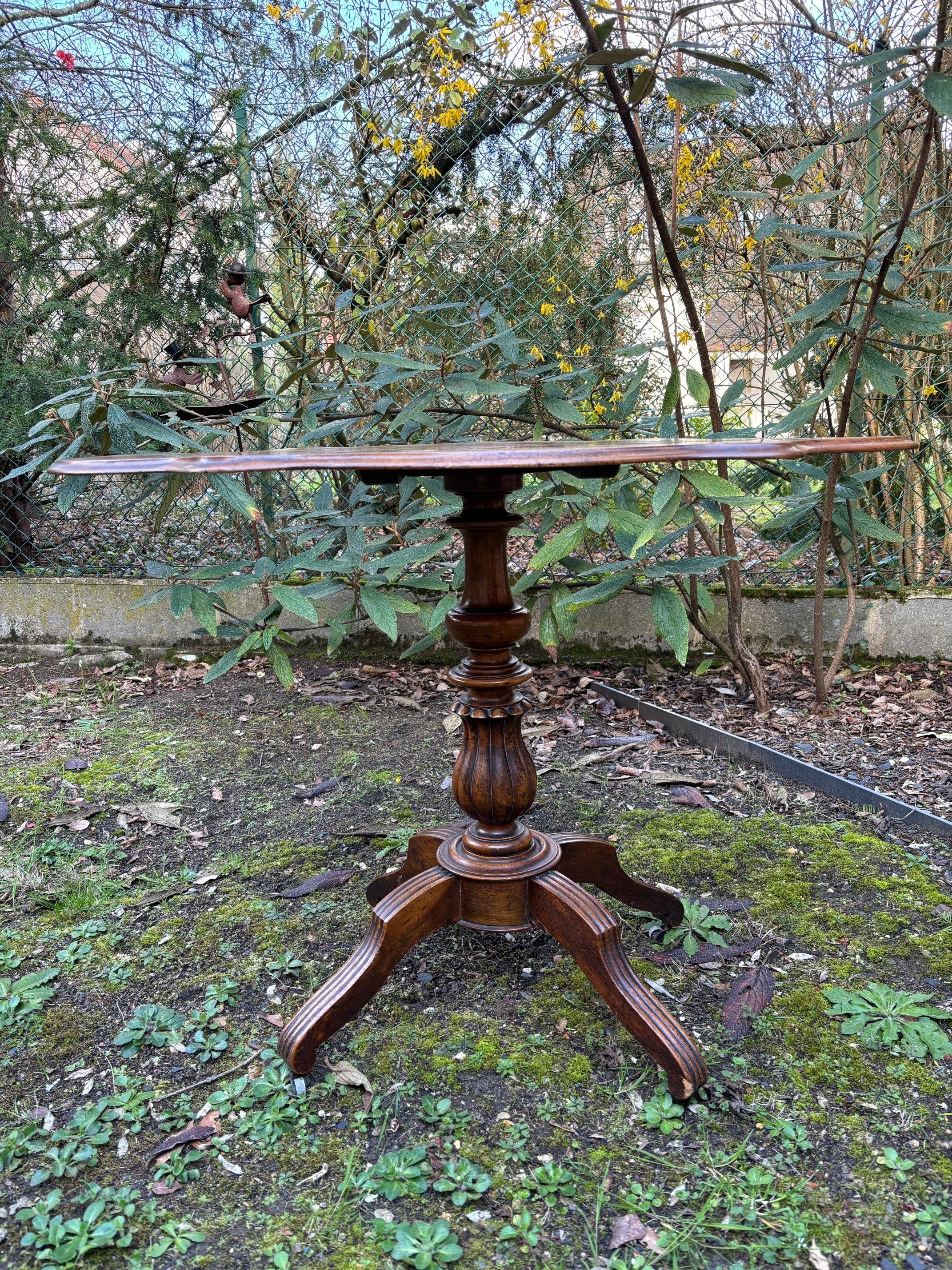 Gu�ridon ancien 60 Montesson (78)