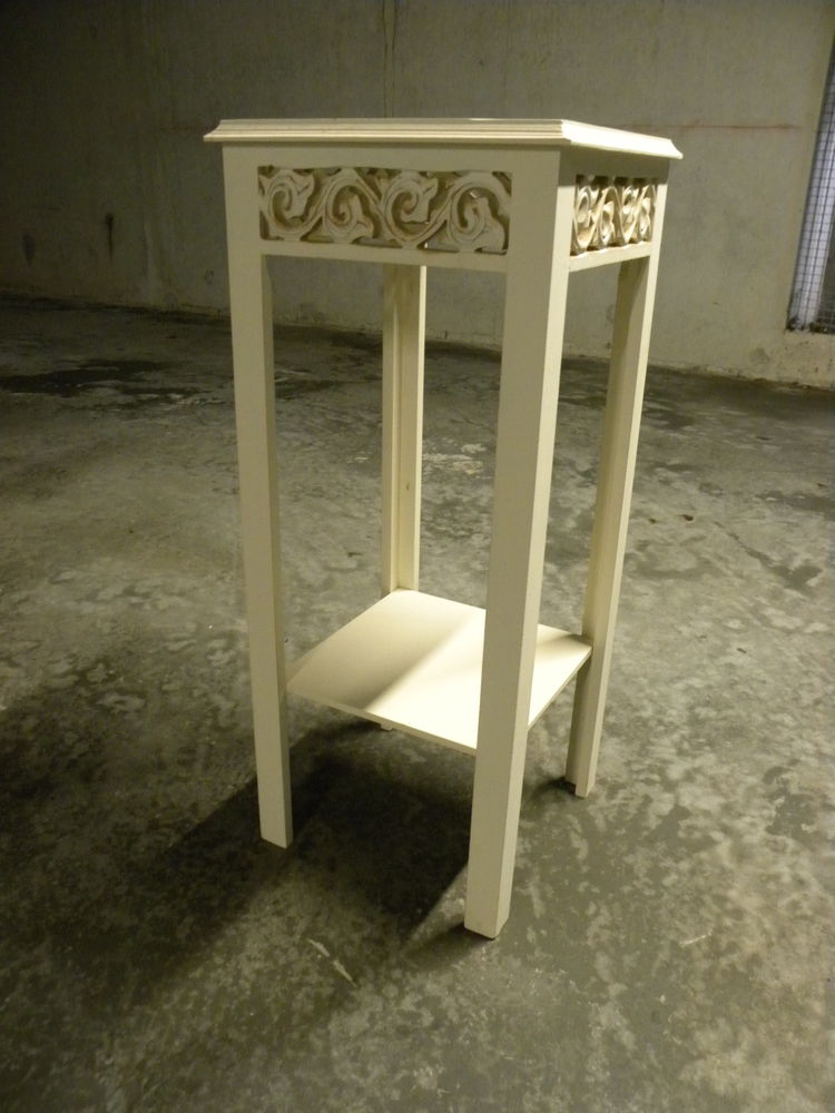 Gu�ridon avec tablette (table haute carr�e) 10 Anglet (64)