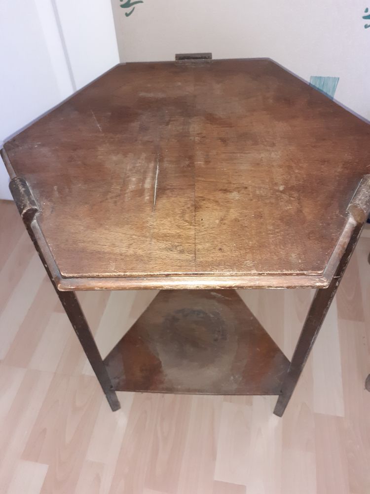 Gueridon bois 10 Saint-Claude-de-Diray (41)