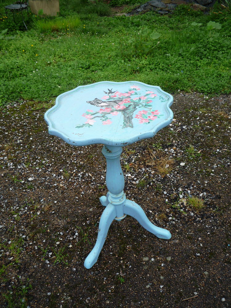 Gu�ridon,d�co chat (G)
diam�tre 36cm 15 Castres (81)