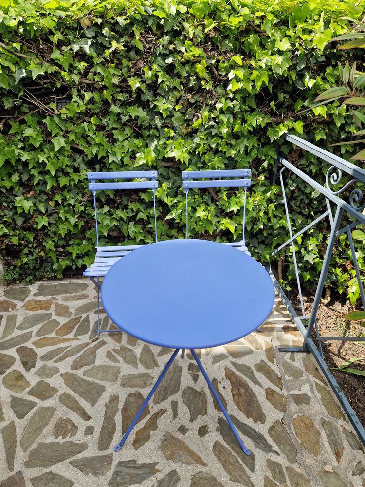 Gu�ridon de jardin et 2 chaises 60 Bondy (93)