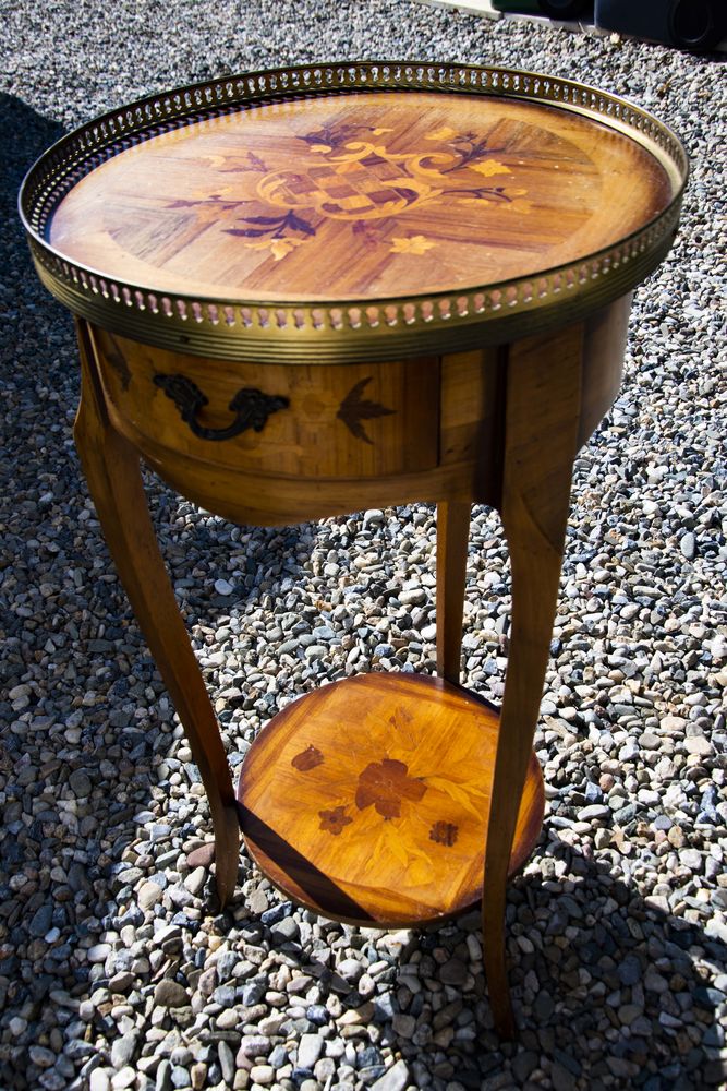 Gu�ridon Louis XV 250 S�rignan (34)