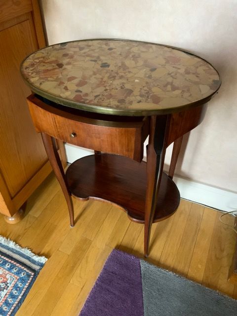 Gu�ridon ovale- Louis XV- acajou- plateau marbre 140 Paris 9 (75)