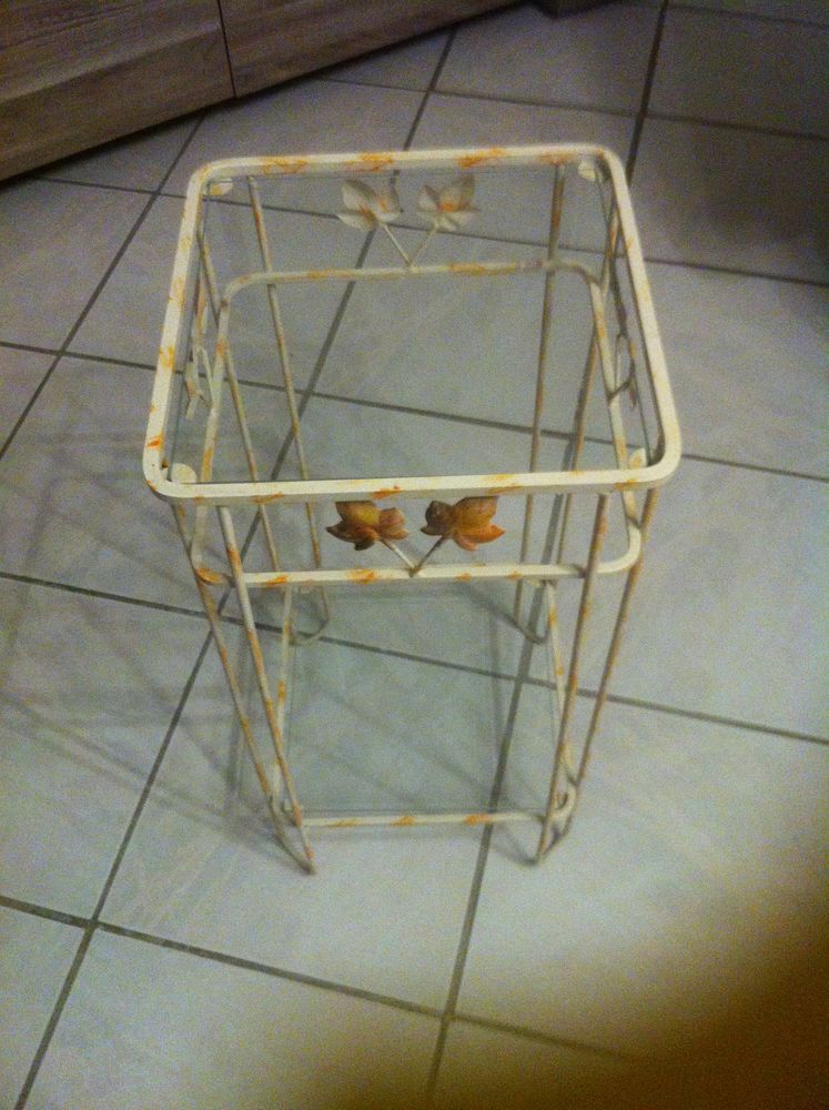 Gu�ridon 15 Les Clayes-sous-Bois (78)