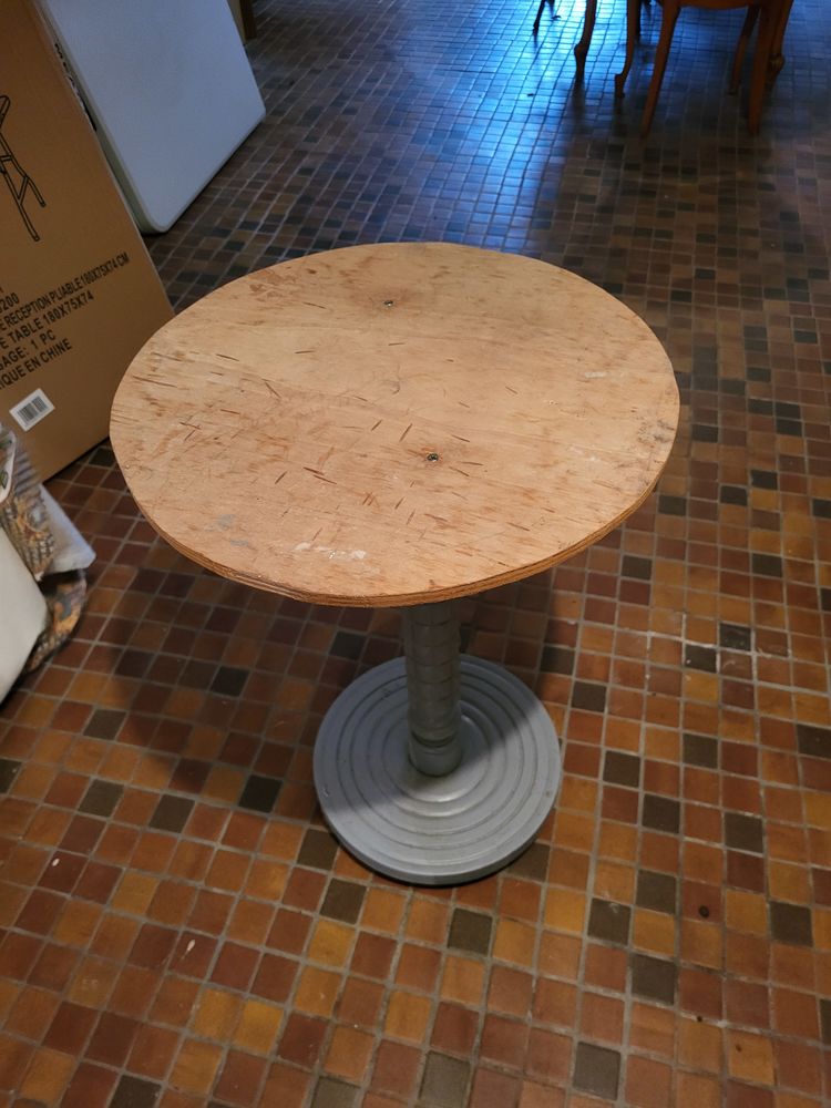 Gu�ridon 10 Clermont (60)