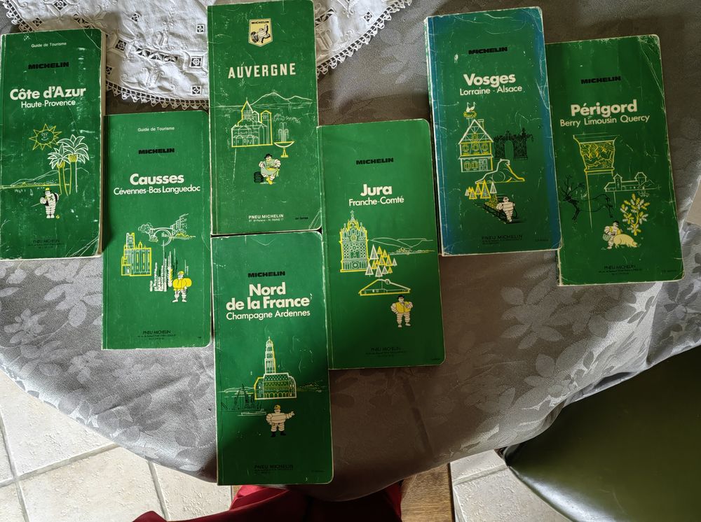 Guide vert Michelin 15 Saint-Bonnet-Tron�ais (03)