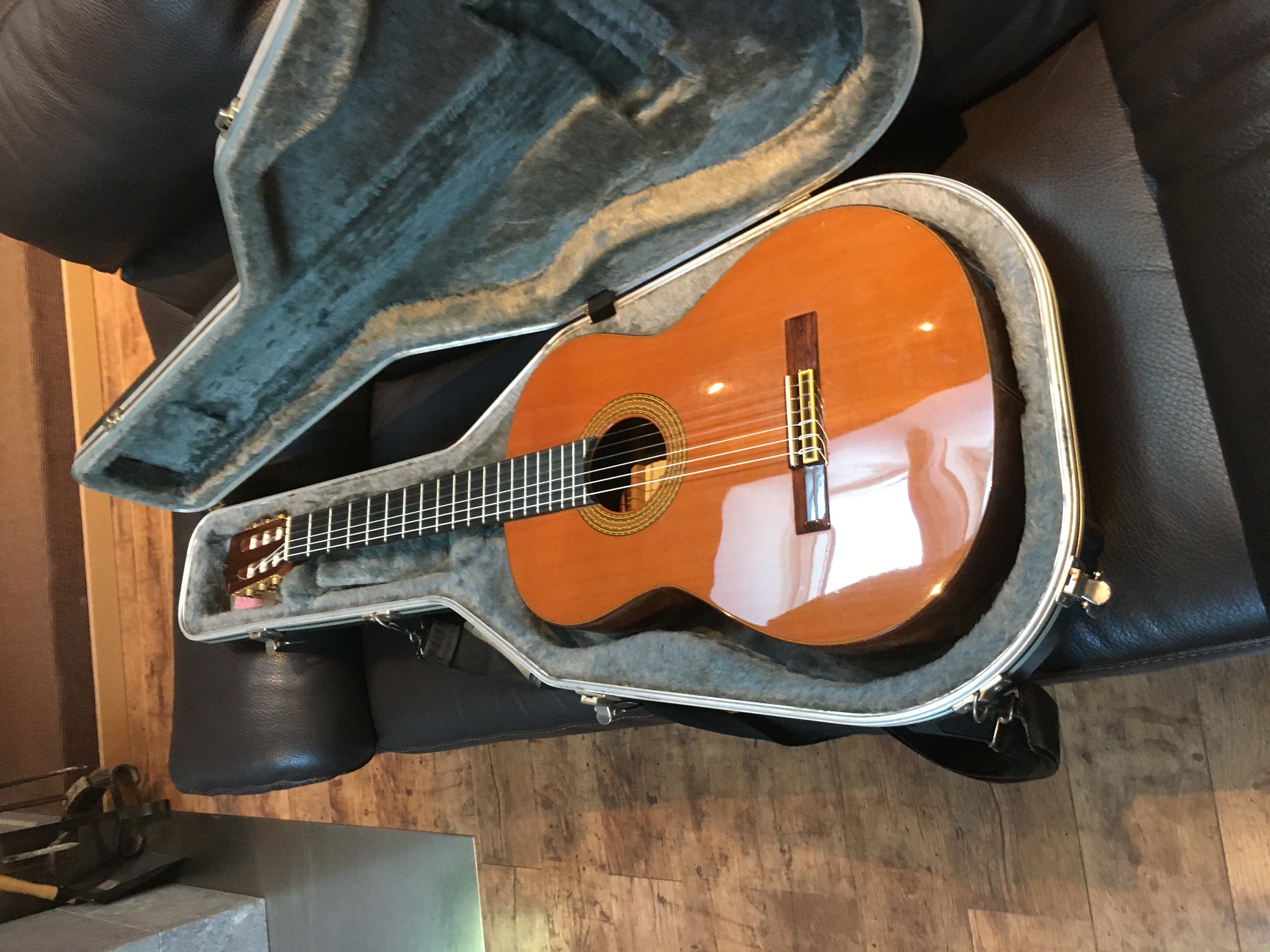 Guitare Alhambra 9C 1100 Saint-Affrique (12)