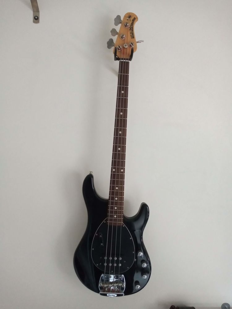 Guitare Basse Music man Sterling US 0 Gien (45)