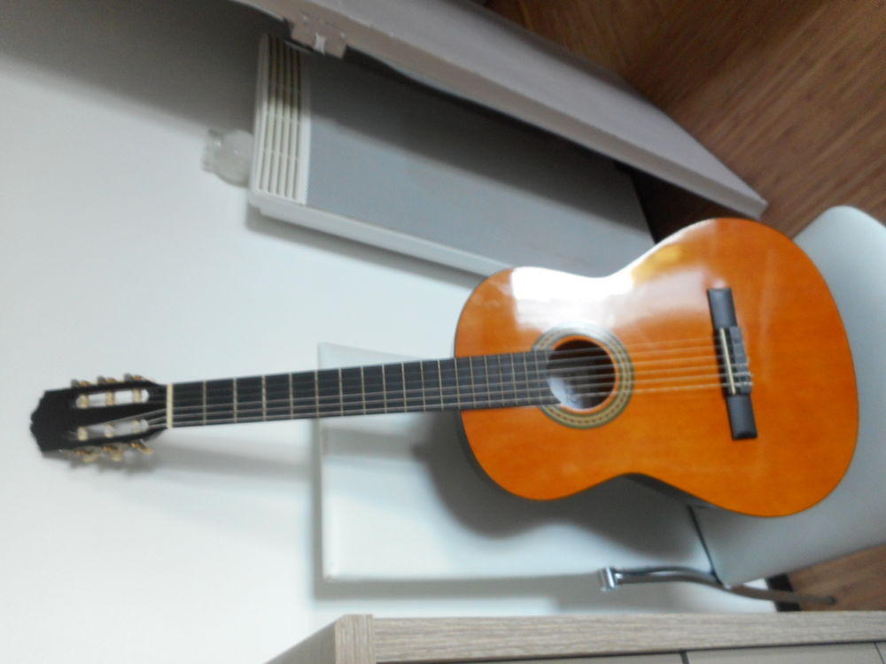 guitare classic pour debutant 90 B�ziers (34)