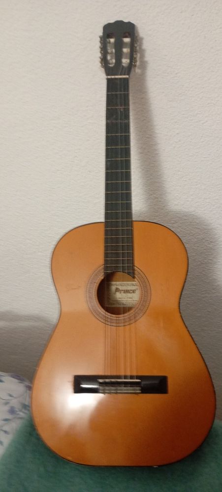 guitare classique Barcelona 92 centim�tres bon �tat 80 Saint-Pargoire (34)