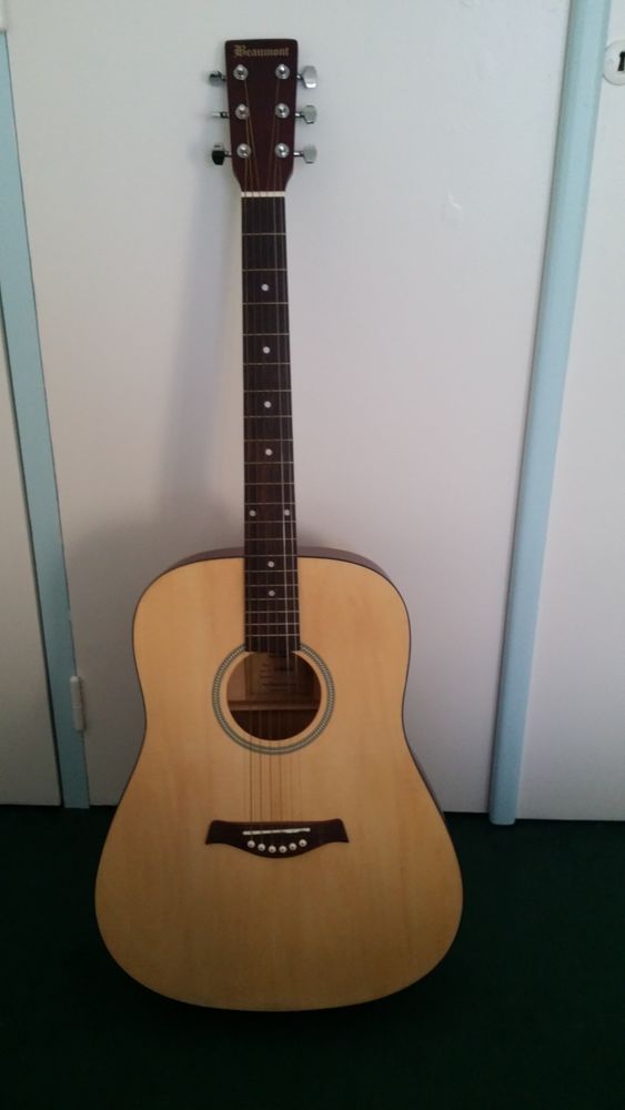 GUITARE CLASSIQUE �TAT NEUF 250 Villeneuve-sur-Lot (47)