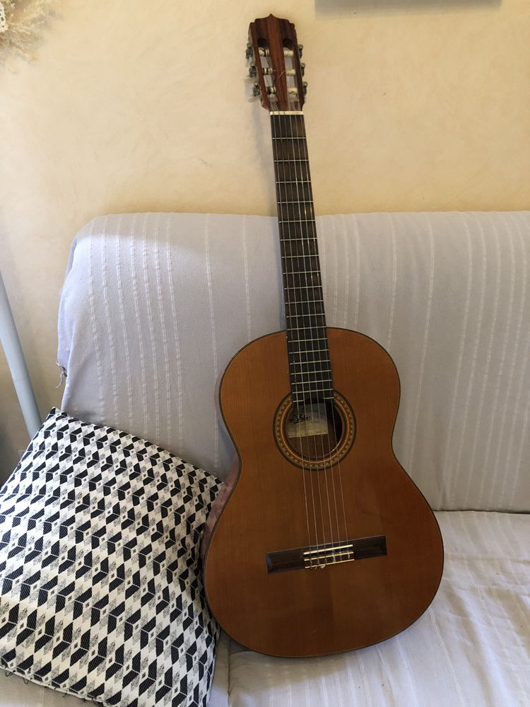Guitare classique 90 Villefranche-sur-Sa�ne (69)