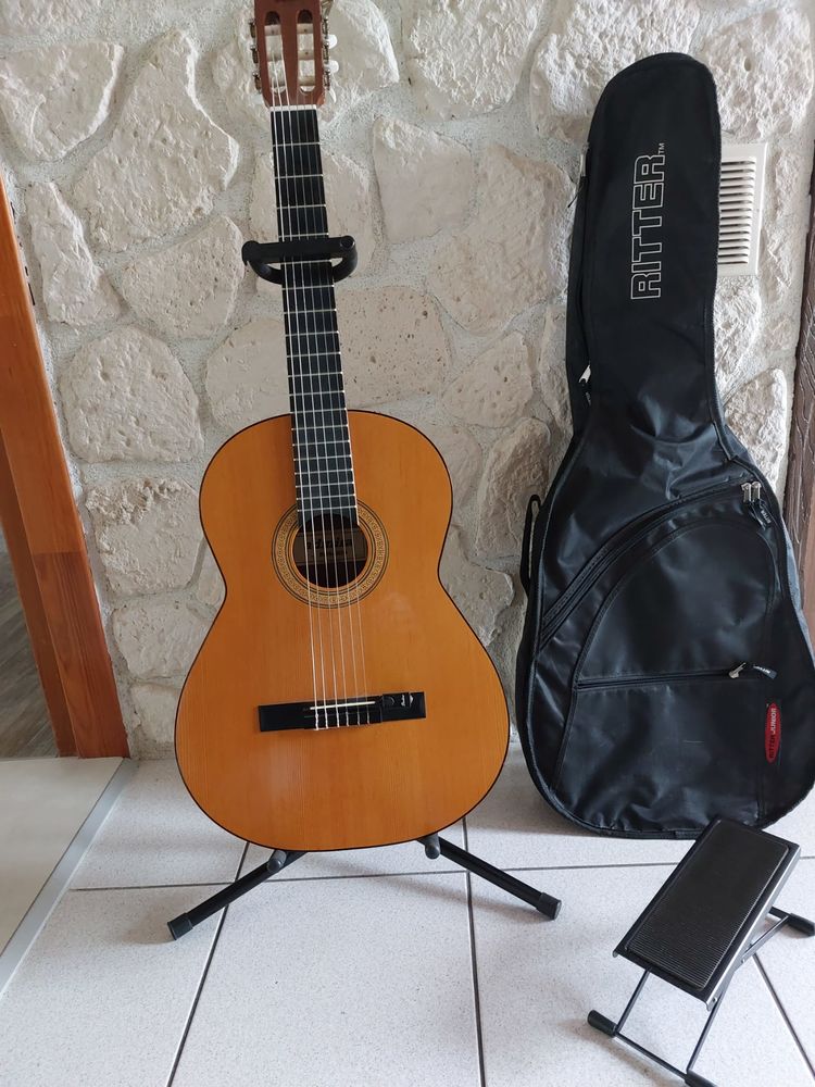 Guitare classique 50 Saint-Prouant (85)