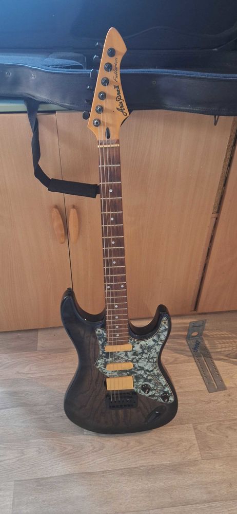 guitare �lectrique aria pro2 fullerton stratocaster 200 Bruniquel (82)