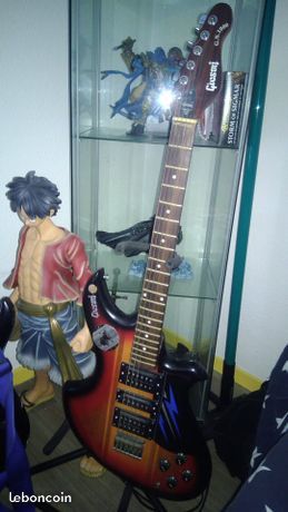 Guitare electrique Givson GS1000
100 Lyon 7 (69)