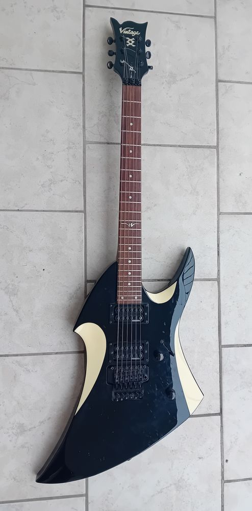 Guitare �lectrique marque Vintage Metal Axe, vmx 355 Reims (51)