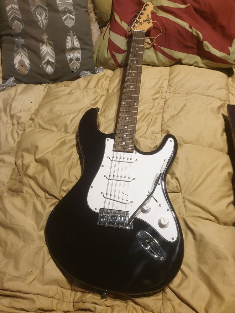 Guitare �lectrique 90 Menton (06)