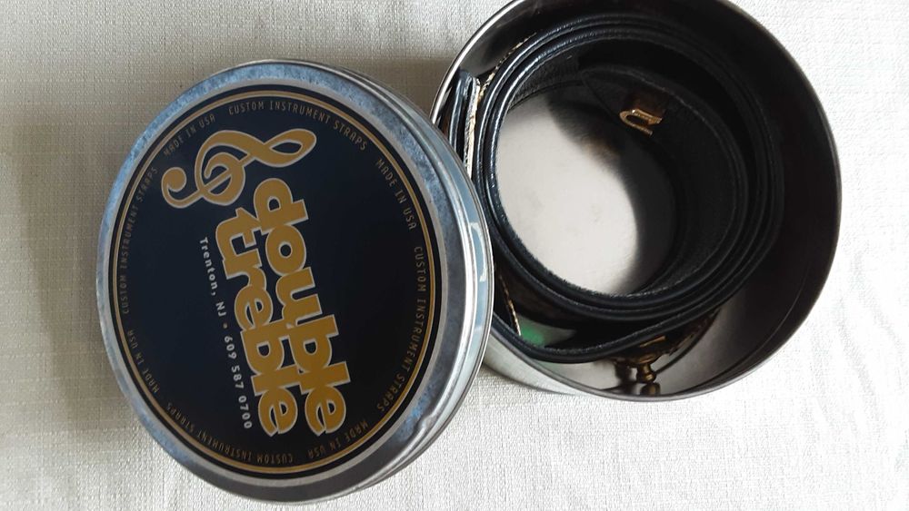 guitare electrique 280 Aubi�re (63)