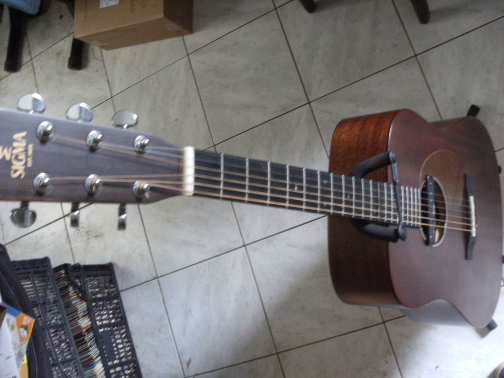 GUITARE ELECTRO ACOUSTIQE SIGMA DM 15 + MICRO ROSACE SHADOW 340 Rablay-sur-Layon (49)
