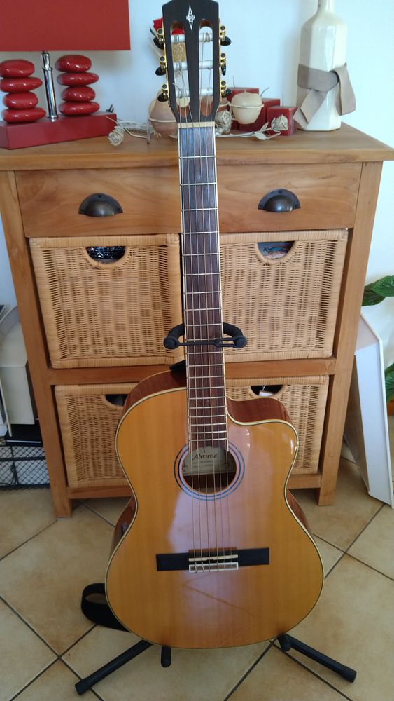 guitare electro acoustique 300 Oradour-sur-Vayres (87)