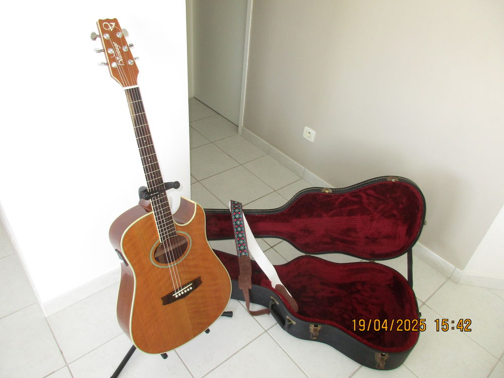 Guitare �lectro-acoustique VANTAGE VS-35 CE
140 Mers-les-Bains (80)
