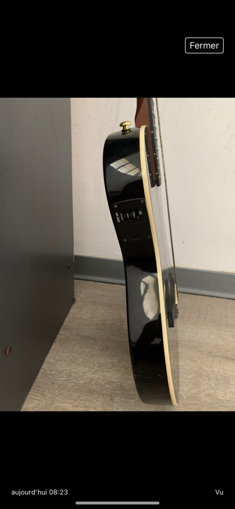 Guitare electro acoustiwue � vendre 150 Saint-Denis (97)