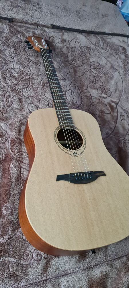 LAG guitare folk classique 175 Brest (29)