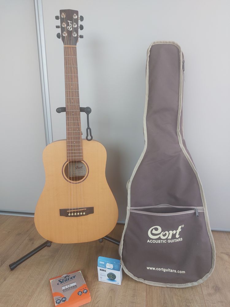 Guitare folk CORT , taille enfant 120 Le Bourget-du-Lac (73)