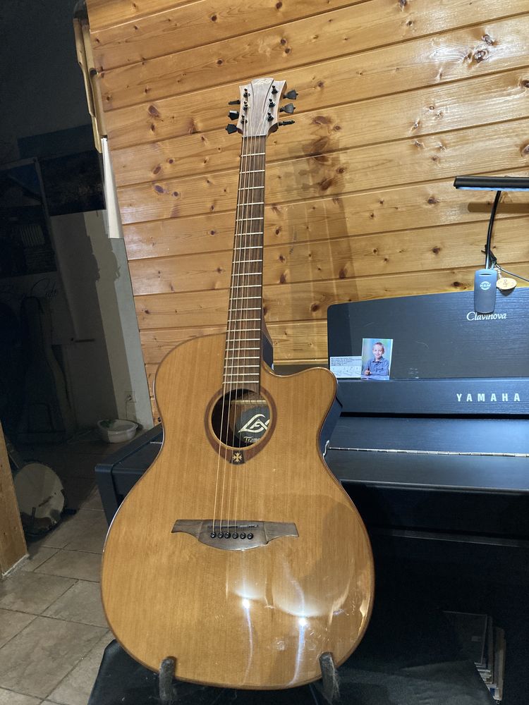 Guitare folk �lectroacoustique LAG 300 Gujan-Mestras (33)