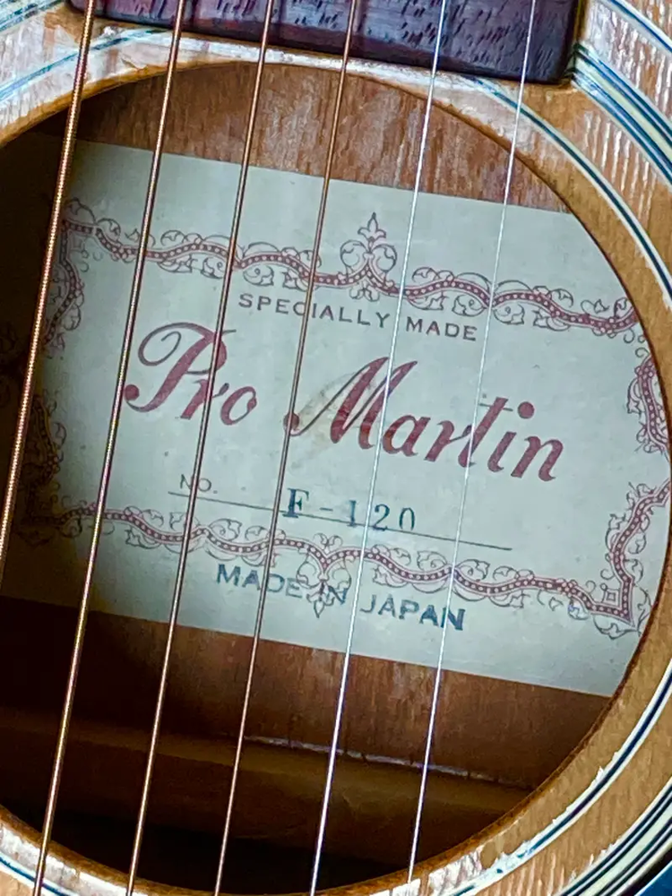 Guitare Folk PRO Martin - rare occasion. 440 Saint-Jean-Br�velay (56)