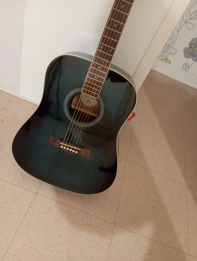 Guitare folk shiver en tr�s bon �tat 200 Barentin (76)