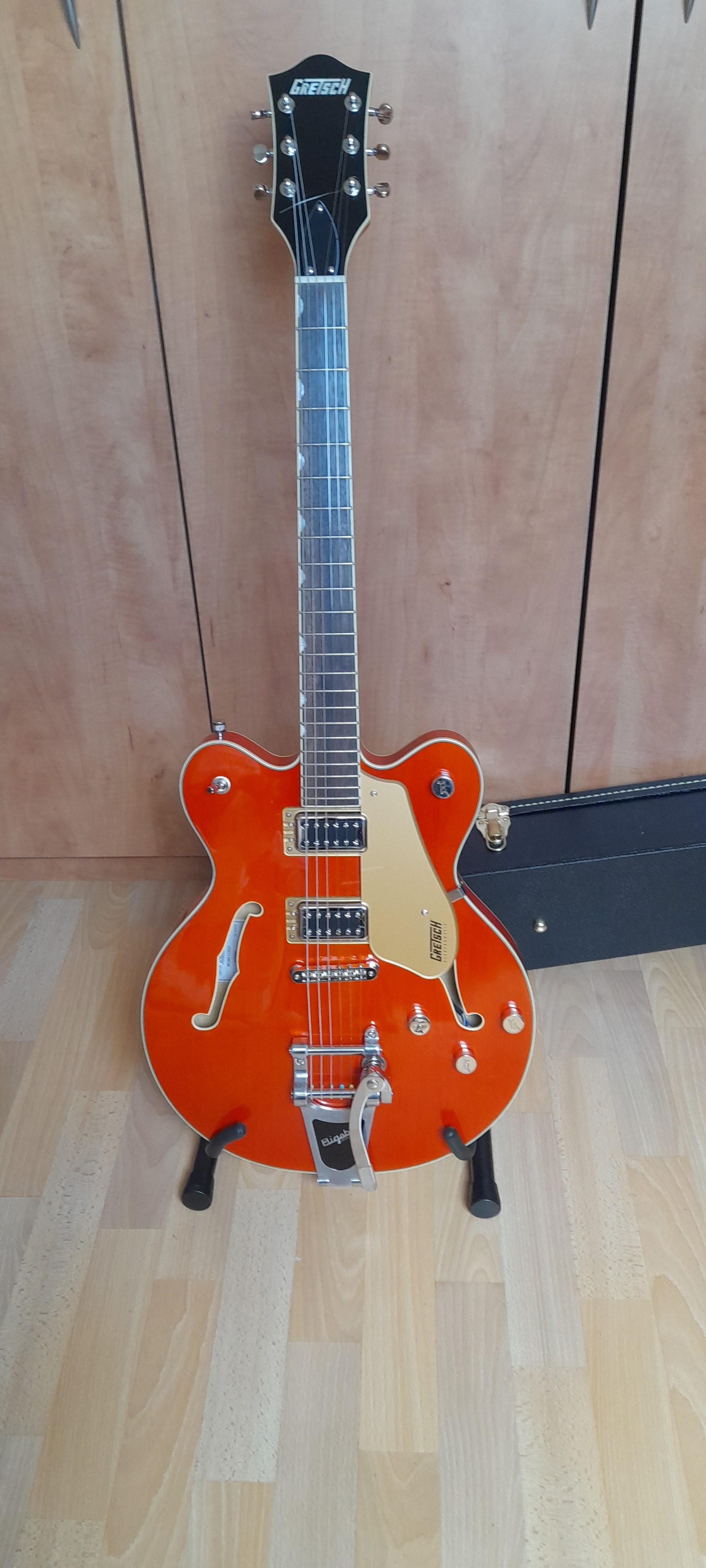 GUITARE GRETSCH    G5622T ELECTROMATIC  AVEC ETUI GRETSCH 
800 Loh�ac (35)